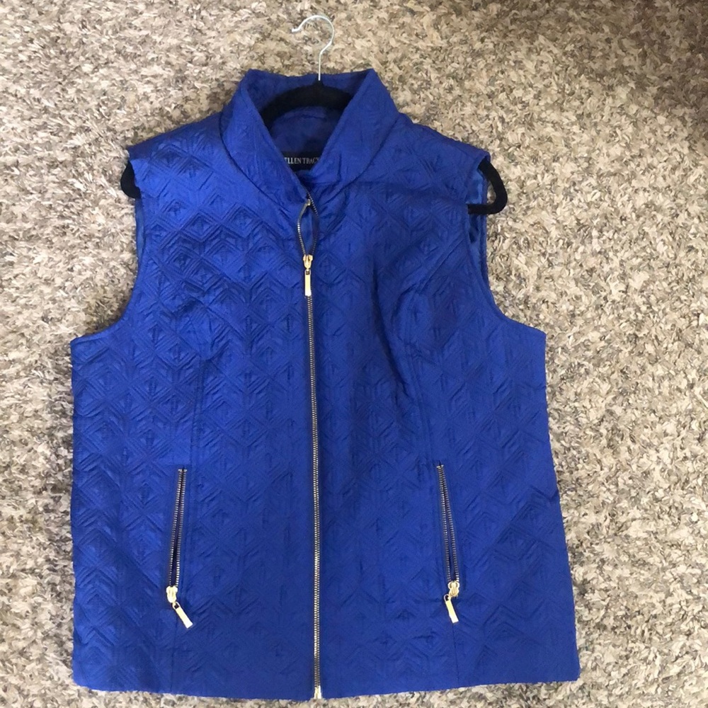 ELLEN TRACY ZIP UP VEST